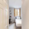 Отель Stunning 2 Bed Apt, Sleeps 3 in Kensington, фото 14