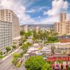 Отель Hyatt Regency Waikiki Beach Resort & Spa в Гонолулу