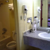 Отель Economy Inn and Suites, фото 7