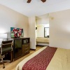 Отель Red Roof Inn & Suites Statesboro - University, фото 11