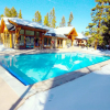 Отель Pinecreek F - 3BR Pool Hot Tub Access, фото 13