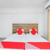 Отель Oyo 35776 the Red Lotus Premium, фото 5