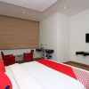Отель OYO 19296 Joy Inn & Suites, фото 15