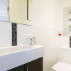Отель Luxury Croydon Apartment, фото 7
