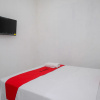 Отель RedDoorz near De La Salle Manado, фото 14