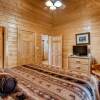 Отель Acorn Ridge 2 Bedrooms 2 Bathrooms Cabin, фото 3