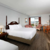 Отель Loyalist Country Inn & Conference Centre, фото 6