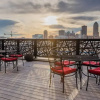 Отель Top Floor Amazing Views Free Parking Fast Wifi Gym, фото 18