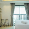 Отель Cozy And Homey Studio At Bintaro Embarcadero Apartment, фото 6