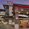 Отель Red Roof Inn Plus+ Galveston - Beachfront, фото 1