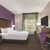 Отель La Quinta Inn & Suites by Wyndham Columbus North, фото 6