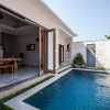 Отель Cosy 2BR Tropical Home with Private Pool, фото 19