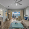 Отель Exceptional Condo Directly on Beach With Pool, фото 29