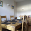 Отель Central and Spacious 2 Bedroom Flat With Garden, фото 9