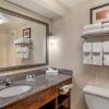 Отель Comfort Inn And Suites Athens, фото 11