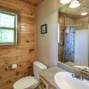 Отель Bear Hugs - Great Cabin! 2 Bedroom Cabin by RedAwning, фото 6