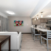 Отель Red Roof Inn PLUS+ & Suites Naples Downtown-5th Ave S, фото 21