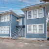 Отель Impressive Cozy Historic 3BR Apt Near Downtown, фото 16