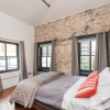 Отель PRISTINE 3 BR Million-Dollar Loft, фото 2