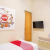 Отель OYO 90033 DeHome Family, фото 23