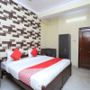 Отель OYO 12228 Colonel corner, фото 15