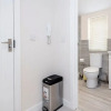 Отель Studio Flat in Bedford Near Hospital & Stations, фото 7