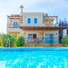 Отель Spacious Villa in Gerani with Pool And Parasol, фото 1