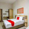 Отель RedDoorz near Jogja City Mall 4, фото 4