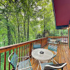 Отель Mountain Echoes : Hot Tub & Home Theater! 2 Bedroom Cabin, фото 7
