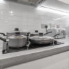 Отель Comfyluxe 2bed 2bath,central,sleeps7,arcademachine, фото 10