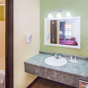 Отель Days Inn & Suites by Wyndham Terre Haute, фото 9