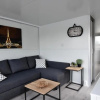 Отель Cosy floating boatlodge, 
