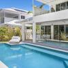 Отель Luxury Living on the Beachfront, фото 15