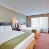 Отель Holiday Inn Express Kamloops, an IHG Hotel в Камлупсе