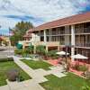 Отель La Quinta Inn & Suites by Wyndham Thousand Oaks-Newbury Park, фото 15