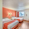 Отель Motel 6 Stockton, CA - Charter Way West, фото 4
