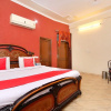 Отель OYO 10239 Holiday INN Paradise, фото 7
