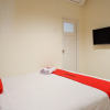 Отель RedDoorz near Ambarrukmo Plaza Mall, фото 13