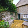 Отель Poppas Cottage, BURTON BRADSTOCK, фото 14