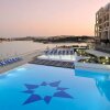 Отель Luxurious Apt With Ocean Views and Pool in Tigne Point, фото 6