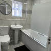 Отель New! 4 Bedroom London House With Garden and Lawn, фото 8