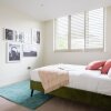 Отель The East Finchley Retreat 6Bdr House With Swimming Pool, Garden, Parking, фото 21