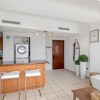 Отель Las Brisas Flat 1 Bedroom Apartment Located Steps From Trendy Restaurants Bars, фото 20