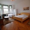 Отель Tolstov-Hotels Large 3,5 Room Apartment в Дюссельдорфе