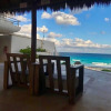 Отель Beach Paradise with wifi/AC Close to Everything, фото 13