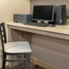 Отель Days Inn & Suites by Wyndham Arlington Near Six Flags, фото 3