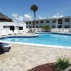 Отель Luxury Cape Canaveral Beach Unit 16 By Redawning, фото 10