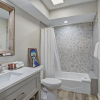 Отель Modern 2br + Den At St James- Sleeps 10! 2 Bedroom Condo, фото 8