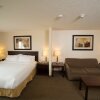 Отель Holiday Inn Express Hotel & Suites WHITECOURT, an IHG Hotel, фото 5
