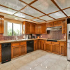 Отель Oasis in the Heart Of Palm Springs - Four Bedroom Home, фото 4
